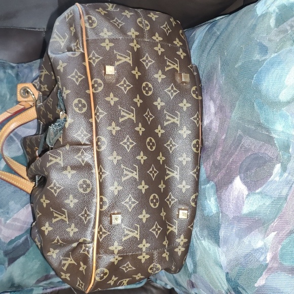 LOUIS VUITTON Monogram Irene Hand Bag - Picture 6 of 17